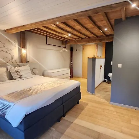 La Ferme Aux Bois Bed & Breakfast 3*