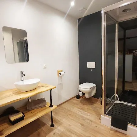 La Ferme Aux Bois Bed and Breakfast