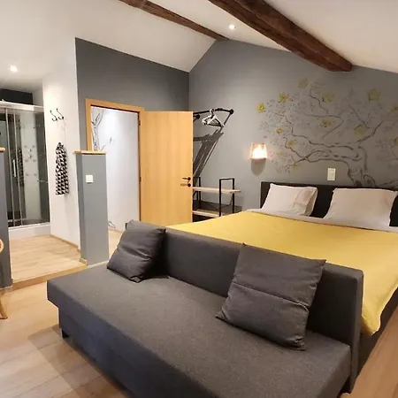 Bed & Breakfast La Ferme Aux Bois 3*