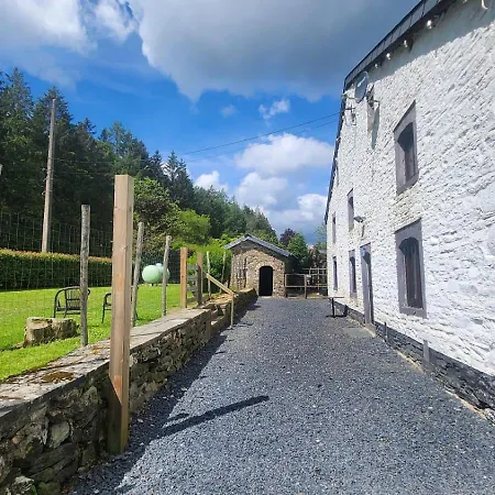 Bed & Breakfast La Ferme Aux Bois 3*